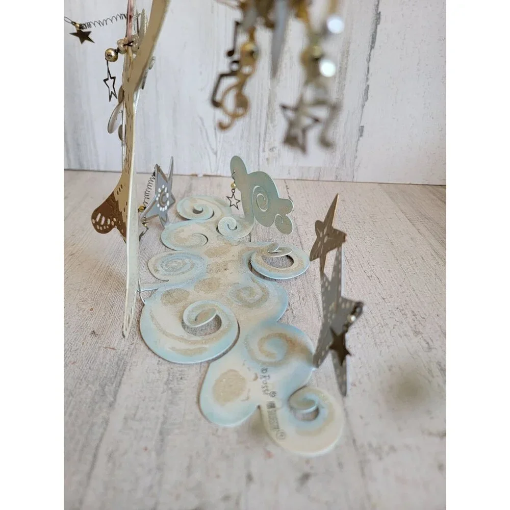 Silvestri rossi whimsical